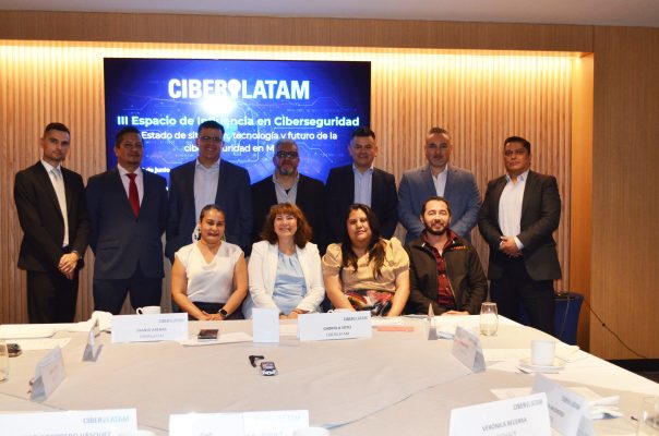 Directivos de SecurED MX participando en el panel de Ciberilatam sobre madurez digital y ciberseguridad en México. (Ciberilatam)